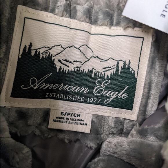 NWT American Eagle Outfitters Gray Fleece Jacket Size S - Picture 3 of 5